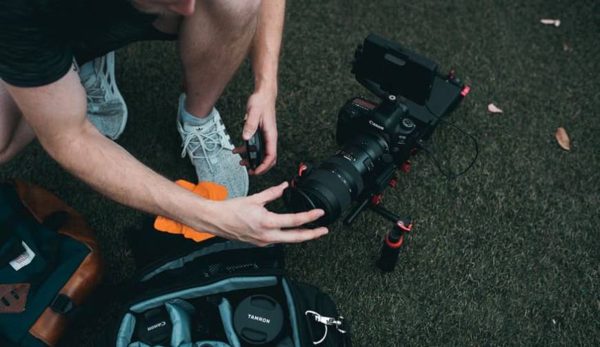 色彩心理学×动态美学，高明区产品视频拍摄公司唤醒感官冲击力